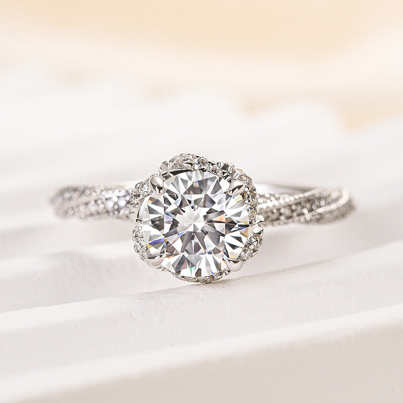 Rodiffy Moissanite 1.0 Ct Flower Design Promise Ring For Women