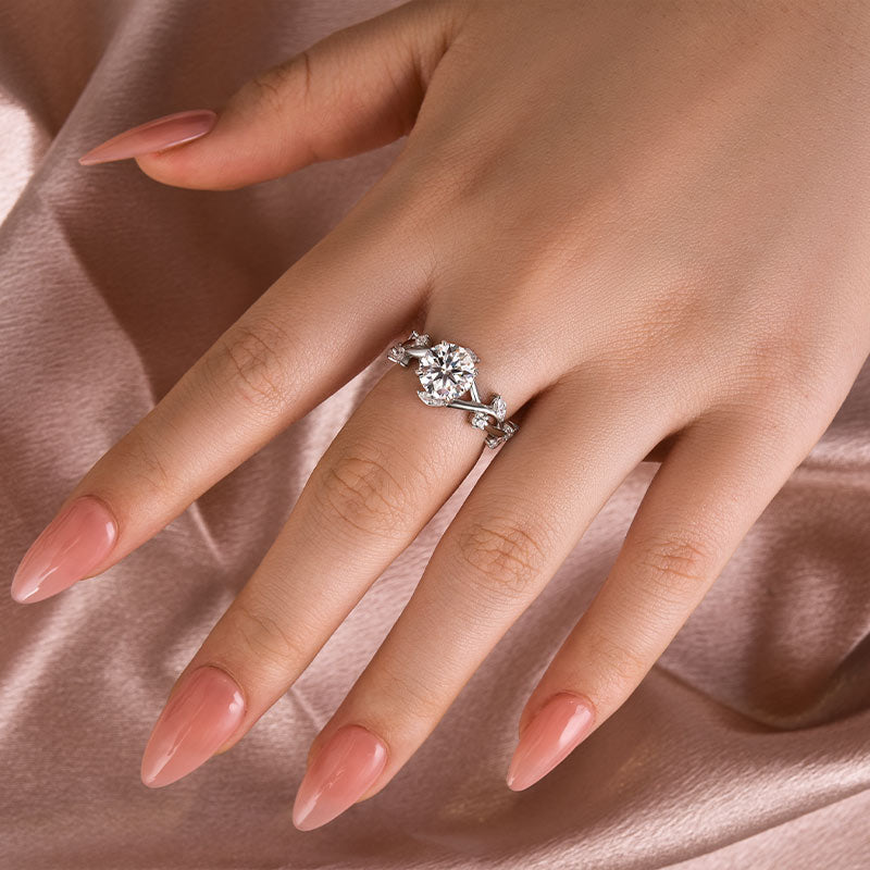 Rodiffy Moissanite 2.0 Ct Vintage Vine Design Engagement Ring