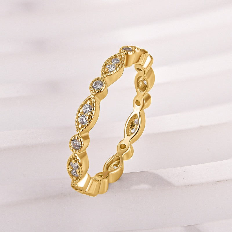 Moissanite 0.3Ct Yellow Gold Pavé Eternity Wedding Ring