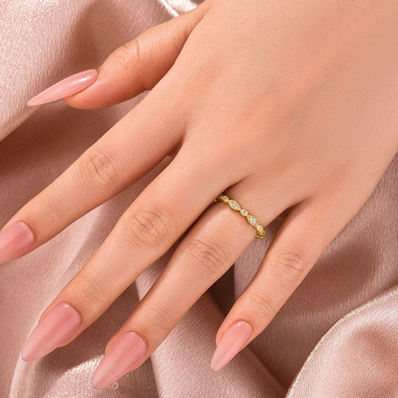 Moissanite 0.3Ct Yellow Gold Pavé Eternity Wedding Ring