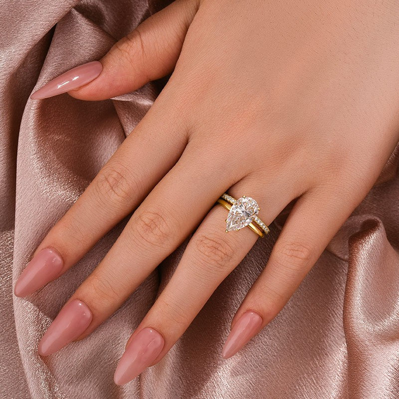 Moissanite Solitaire 4.0Ct Pear Cut Yellow Gold Women's Wedding Ring Set