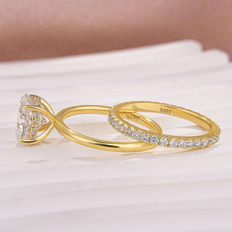 Moissanite 2.0 Ct Hidden Halo Solitaire Oval Cut Yellow Gold Wedding Ring