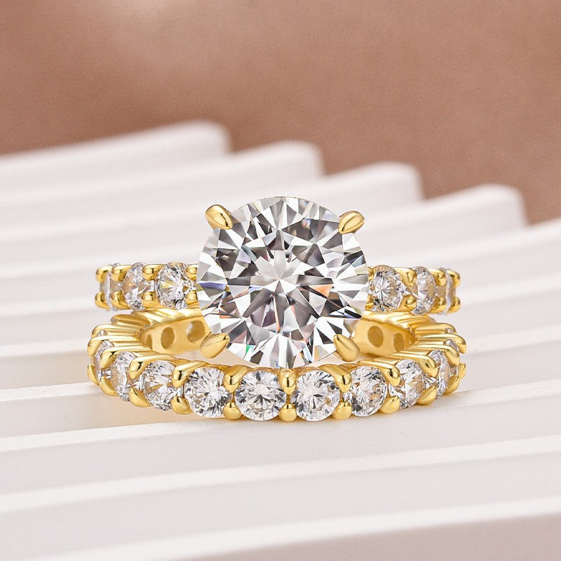 Moissanite 4.0Ct Round Cut Side Stone Yellow Gold Travel Bridal Set