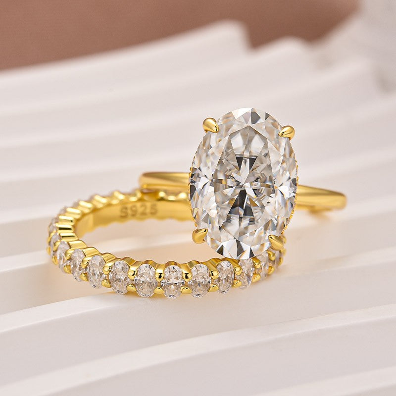 Moissanite 5.5 Ct Solitaire Oval Cut Yellow Gold Engagement Ring with Eternity Oval Cut Ring