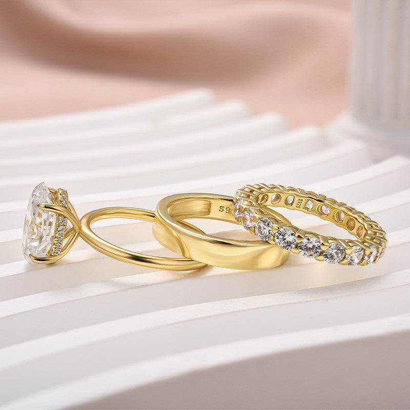 Moissanite 4.0Ct Solitaire Oval Cut Yellow Gold Engagement Ring With Eternity Ring