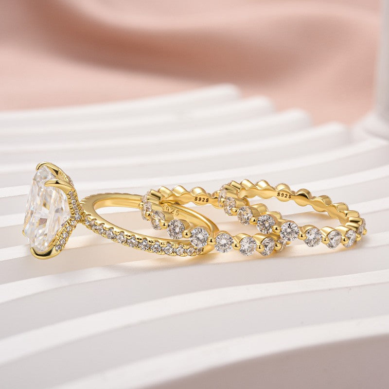 Moissanite 4.5 Ct Radiant Cut Yellow Gold Wedding Ring