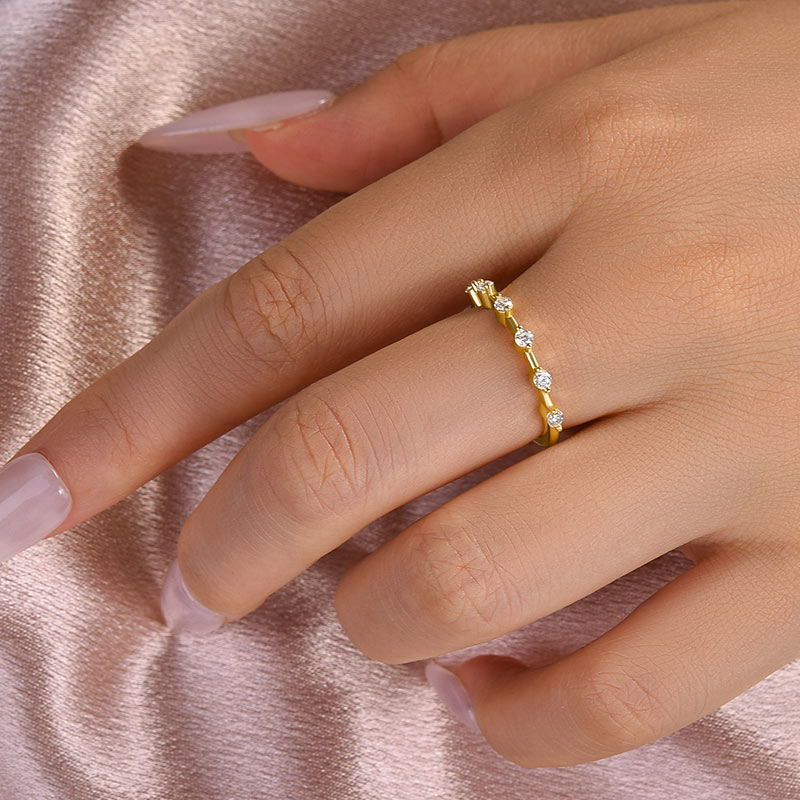 Rodiffy Moissanite 0.2 Ct Yellow Gold Women's Wedding Band
