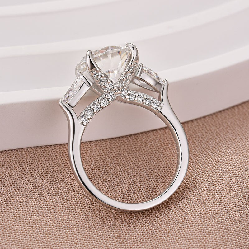 Moissanite 4.0 Ct Round Cut White Gold Engagement Ring with Pear Cut Side Stone