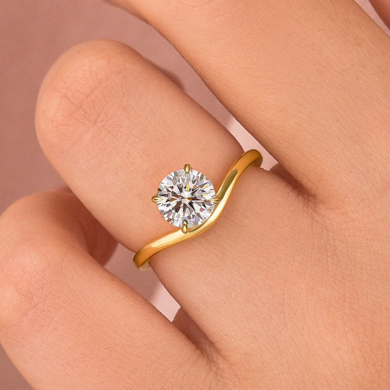Moissanite 1.0Ct Round Cut Yellow Gold Curved Band Promise Ring
