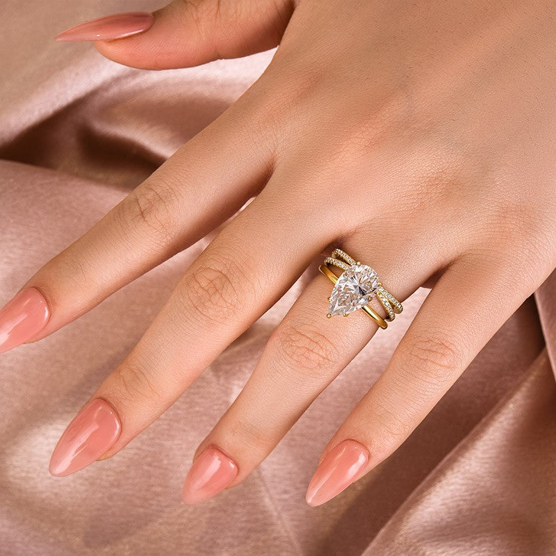 Moissanite 4.0 Ct Pear Cut Yellow Gold Wedding Ring With X Criss Cross Wedding Band