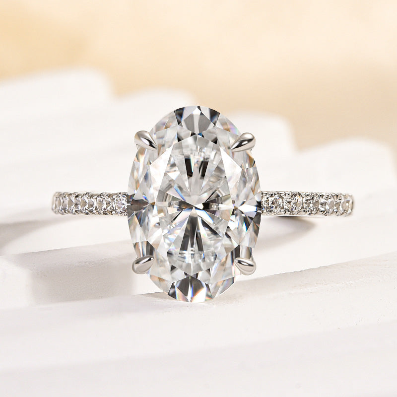 Moissanite 4.0 Ct~5.5 Ct Pavé Oval Cut Engagement Rings For Women