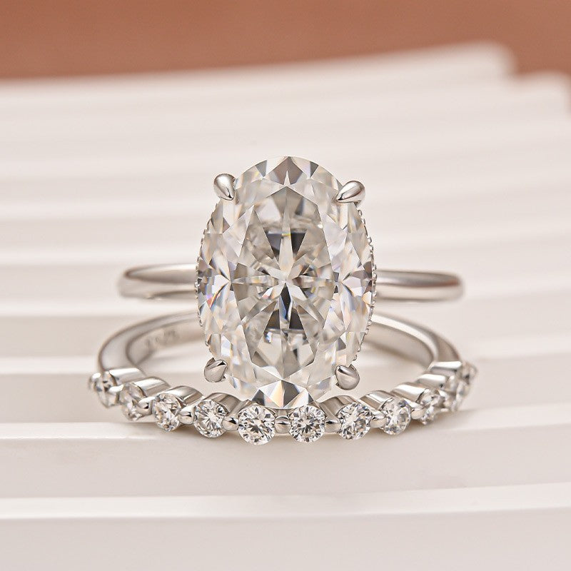 Solitaire 5.5Ct Oval Cut White Gold Moissanite Wedding Ring Set With Round Cut Wedding Band