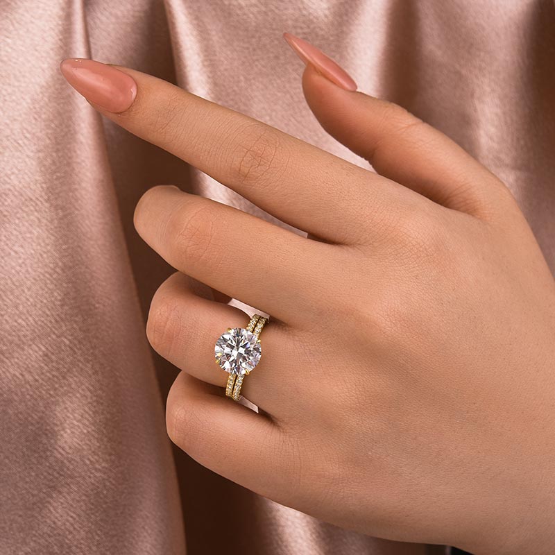 Rodiffy Moissanite 4.0 Ct Round Cut Yellow Gold Wedding Ring Set