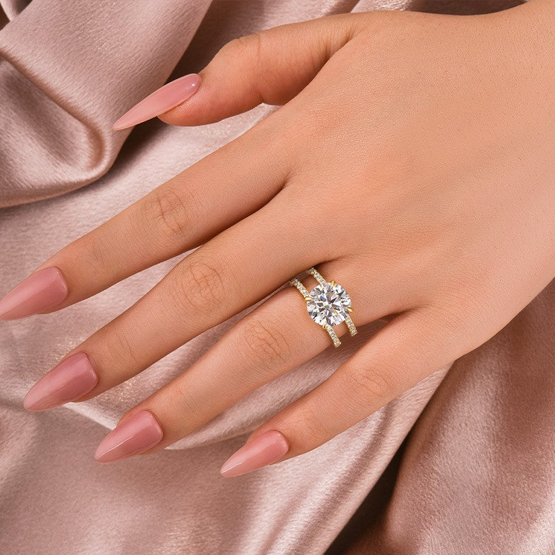 Moissanite Split Shank Design 4.0Ct Round Cut Yellow Gold Engagement Ring