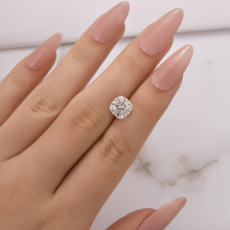 Cushion Cut 3.0 Carat Colorless D VVS1 Moissanite Loose Stone