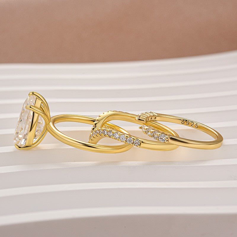 Moissanite 4.0Ct Marquise Cut Yellow Gold Wedding Ring with V Contour Wedding Band