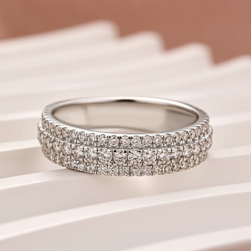 Moissanite 2.5Ct Round Cut White Gold Pavé White Gold Wedding Band In Sterling Silver
