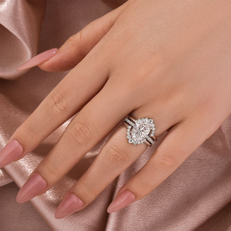 Moissanite 4.0Ct Oval Cut White Gold Wedding Ring Set