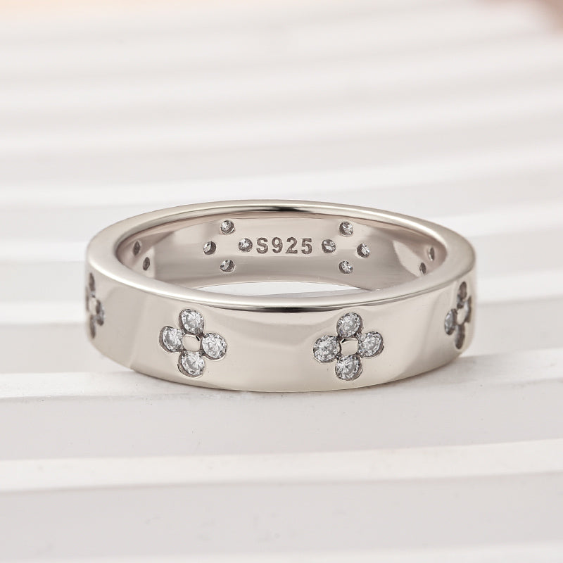 Rodiffy Moissanite White Gold Clover Wide Wedding Band