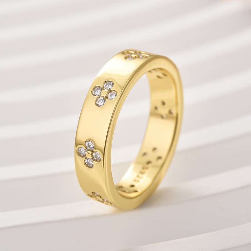 Rodiffy Moissanite Yellow Gold Clover Wide Wedding Band