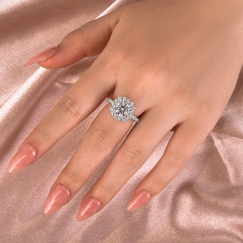 Moissanite 2.0 Ct Halo Round Cut White Gold Engagement Ring