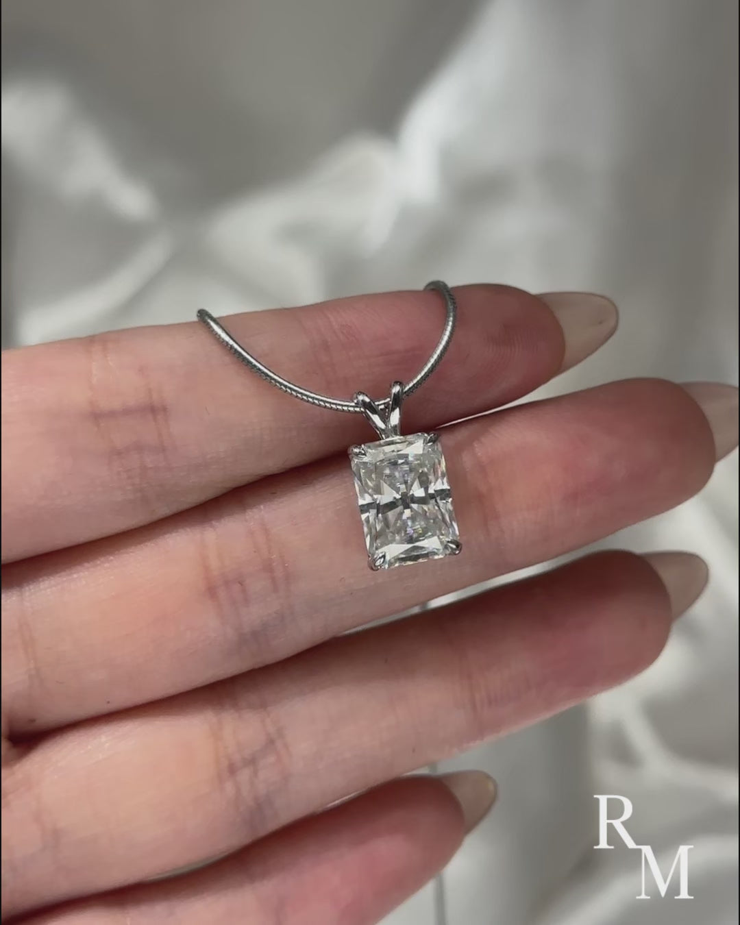 Rodiffy Moissanite 4.5 Ct Radiant Cut White Gold Pendant Necklace