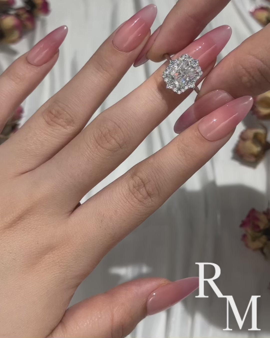 Rodiffy Moissanite 3.0Ct White Gold Halo Radiant Cut Engagement Ring