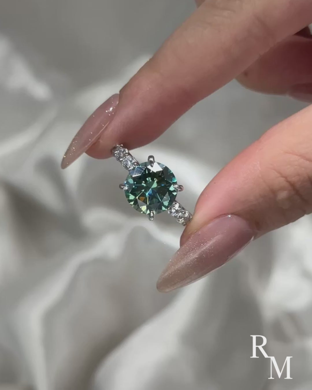 Moissanite 4.0Ct Green Round Cut White Gold Engagement Ring