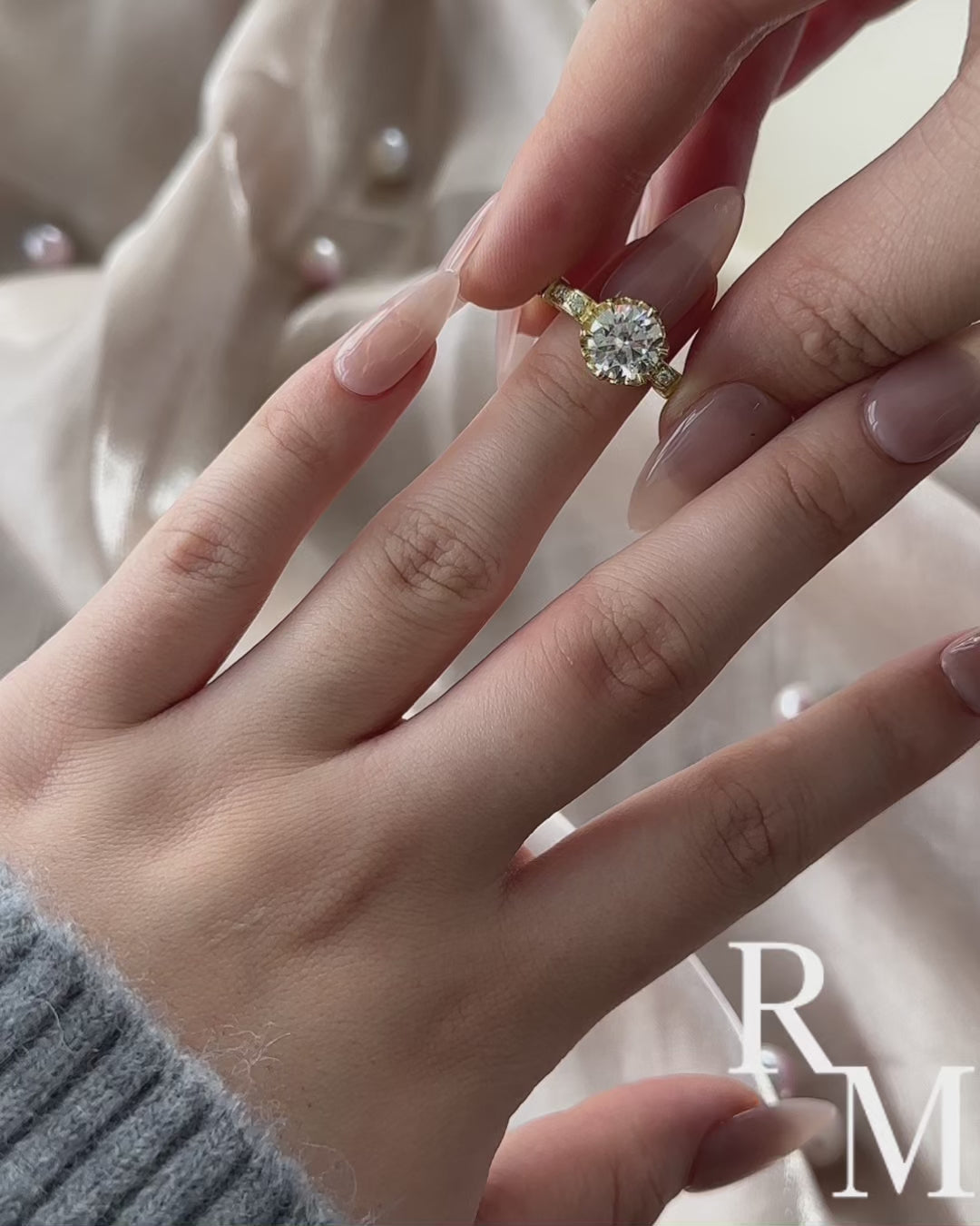 Rodiffy Moissanite 2.0Ct Round Cut Yellow Gold Promise Bridal Ring