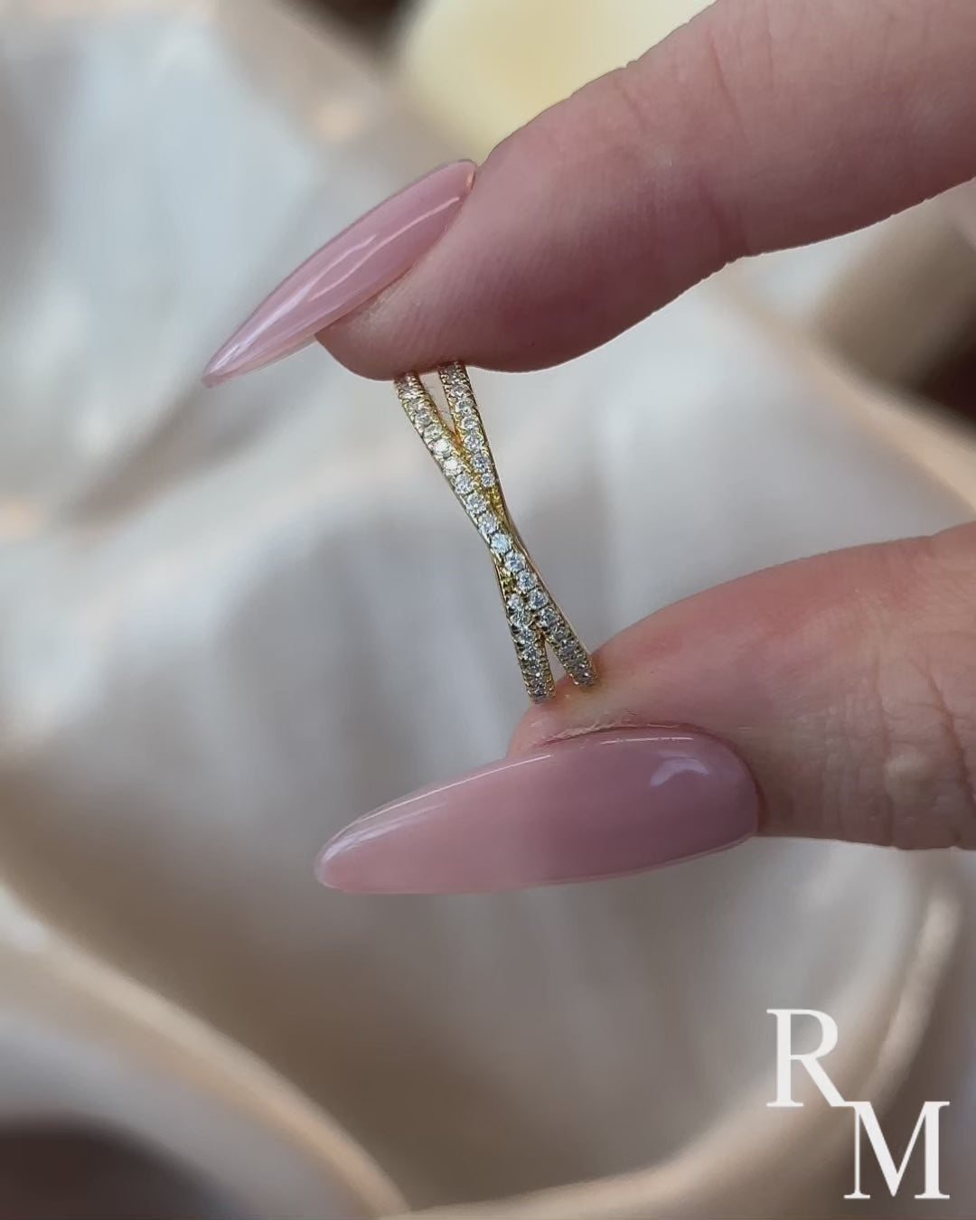 Rodiffy Moissanite 2.0 Ct X Criss Cross Wedding Band For Women