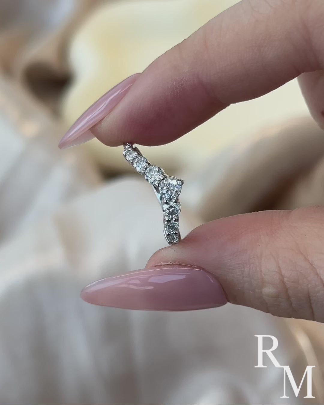 Rodiffy Moissanite Round Cut White Gold Anniversary Ring