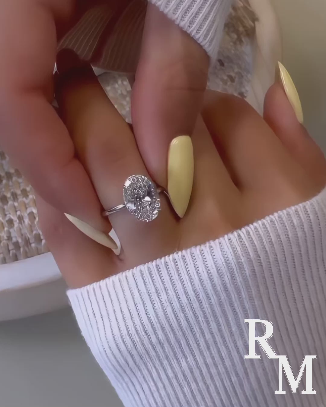 Rodiffy Moissanite 4.0Ct~5.5Ct Oval Cut Promise Ring For Women