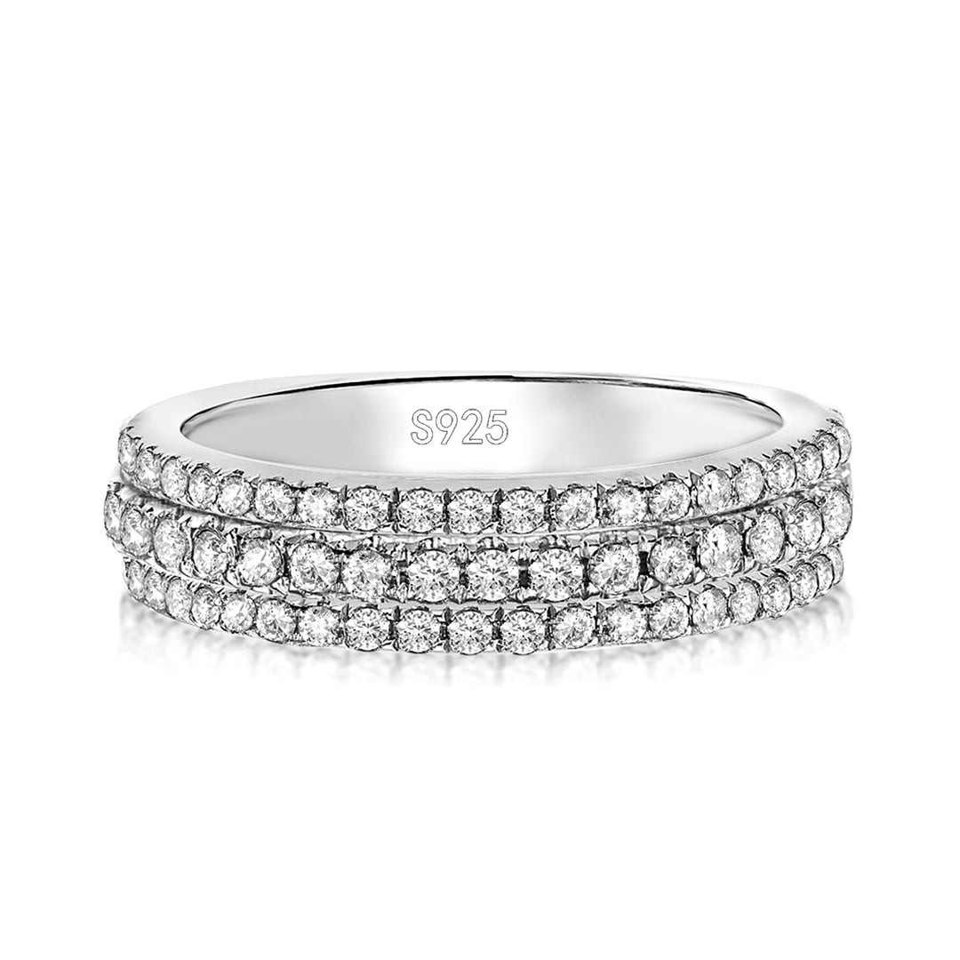 Moissanite 2.5Ct Round Cut White Gold Pavé White Gold Wedding Band In Sterling Silver