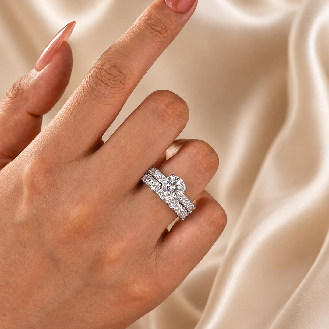 S925 Classic Moissanite 2.0Ct Round Cut Ring & 2.5Ct Stack Band Set