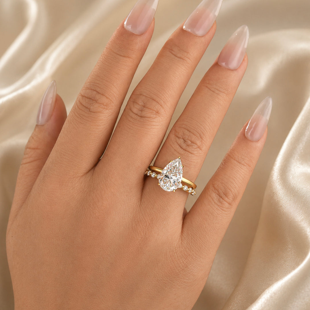 S925 Moissanite 4.0Ct Pear Cut Engagement Ring With Pave 0.36Ct Band 2PC Stackable Bridal Ring Set