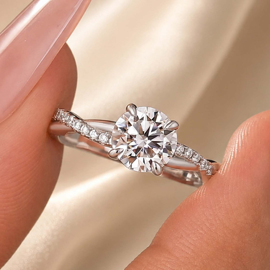 S925 Sterling Silver Mossianite Twist White Gold/Yellow Gold 1.0Ct Round Cut Engagement Ring