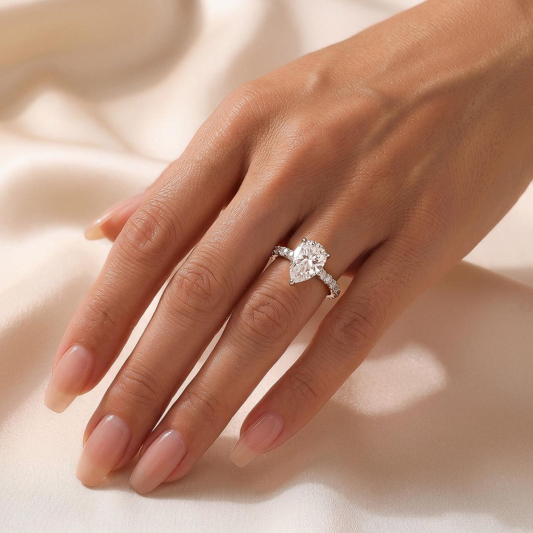 S925 Moissanite 2.0Ct Pear Cut White Gold Engagement Ring
