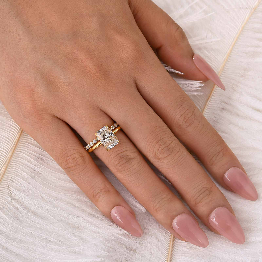 Moissanite 2PC 3.5Ct Solitaire Radiation Ring & Classic Band Stackable Ring Sets