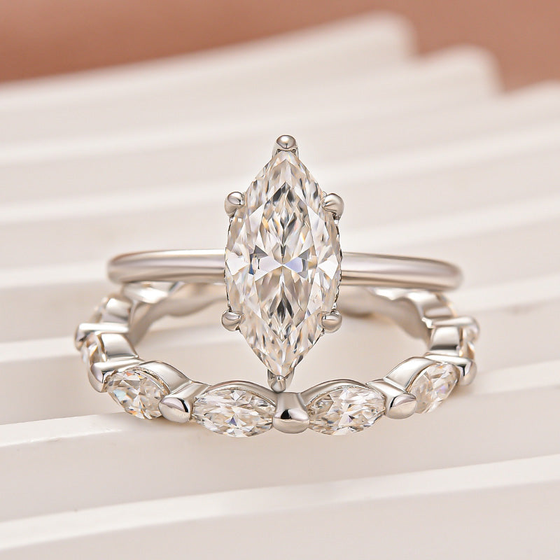 Moissanite 2.0Ct Solitaire Marquise Cut/4.0 Ct Oval Cut Engagement Ring with Marquise Cut Wedding Band