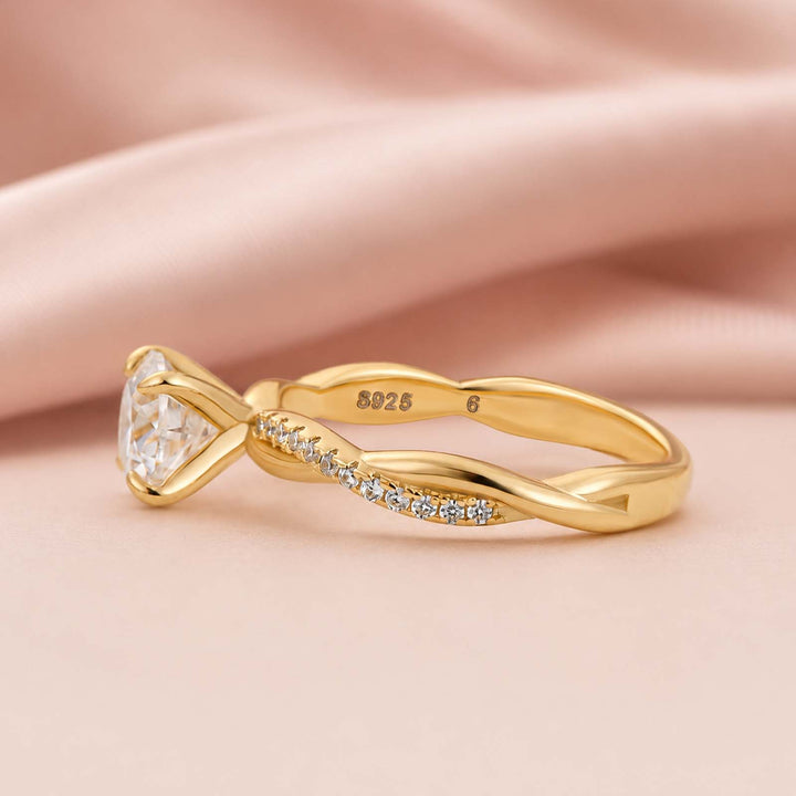 S925 Sterling Silver Mossianite Twist White Gold/Yellow Gold 1.0Ct Round Cut Engagement Ring