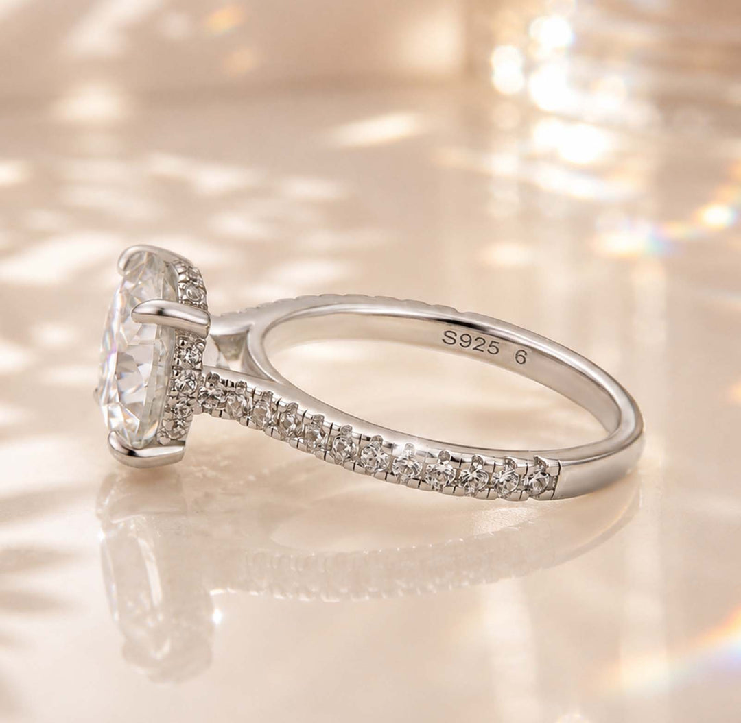 Moissanite 3.0Ct～4.0 Ct Round White Gold Pave Engagement Ring