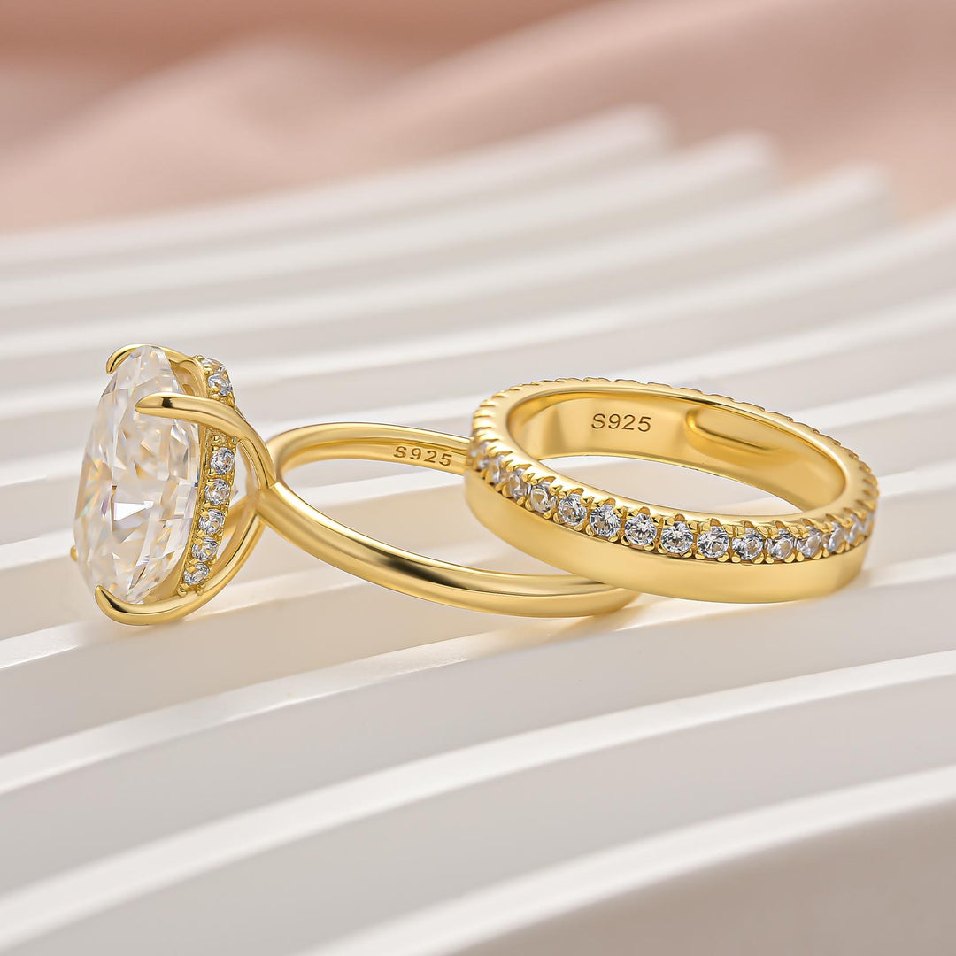 Moissanite 2PC 5.5Ct/4.0Ct Oval Cut Hidden Halo Engagement Ring With Round Cut Wedding Band Wedding Ring Set