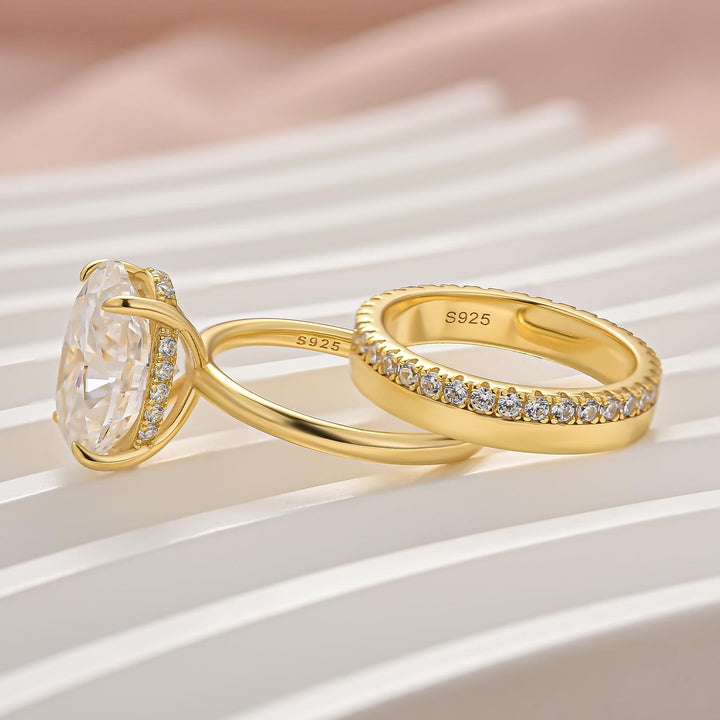 Moissanite 2PC 5.5Ct/4.0Ct Oval Cut Hidden Halo Engagement Ring With Round Cut Wedding Band Wedding Ring Set