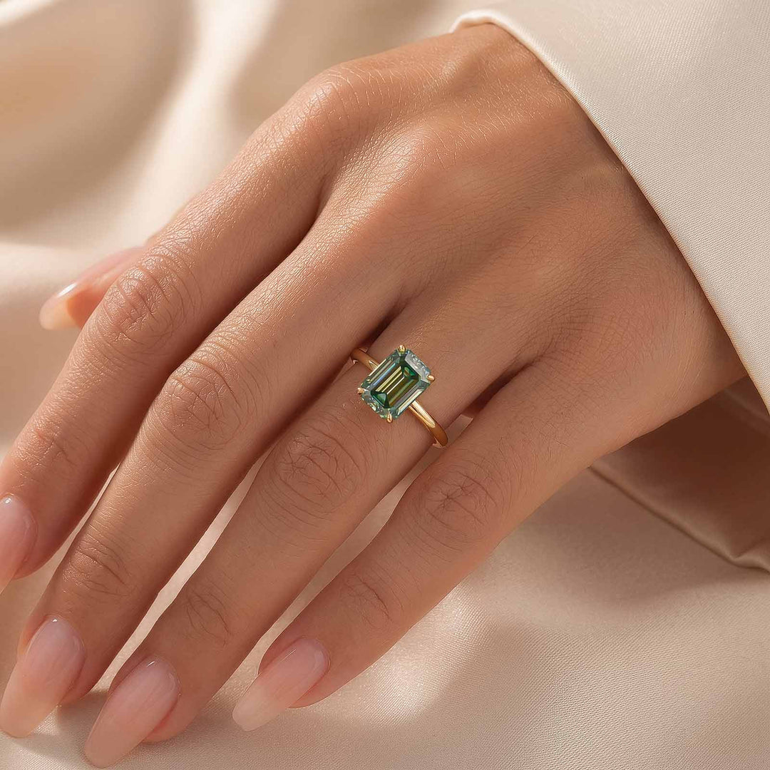 S925 Green Moissanite 3.5Ct Emerald Cut Solitaire Engagement Ring For Her