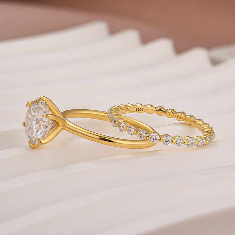 Moissanite 2.0Ct Solitaire Round Cut Engagement Ring with Round Cut Wedding Band