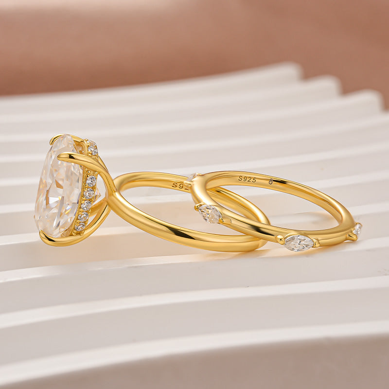 Moissanite 5.5Ct Solitaire Oval Cut Engagement Ring with Marquise Cut Wedding Band