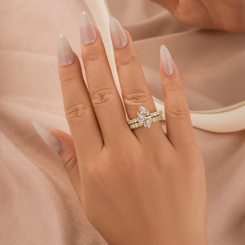 Moissanite 3.0Ct Marquise Cut Yellow Gold Wedding Ring with Oval Cut Wedding Ring