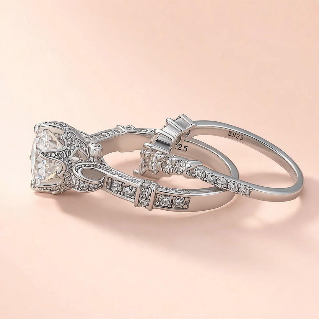 Rodiiffy Moissanite 2.0Ct Round Cut Engagement Ring with 0.5Ct Round Wedding Band