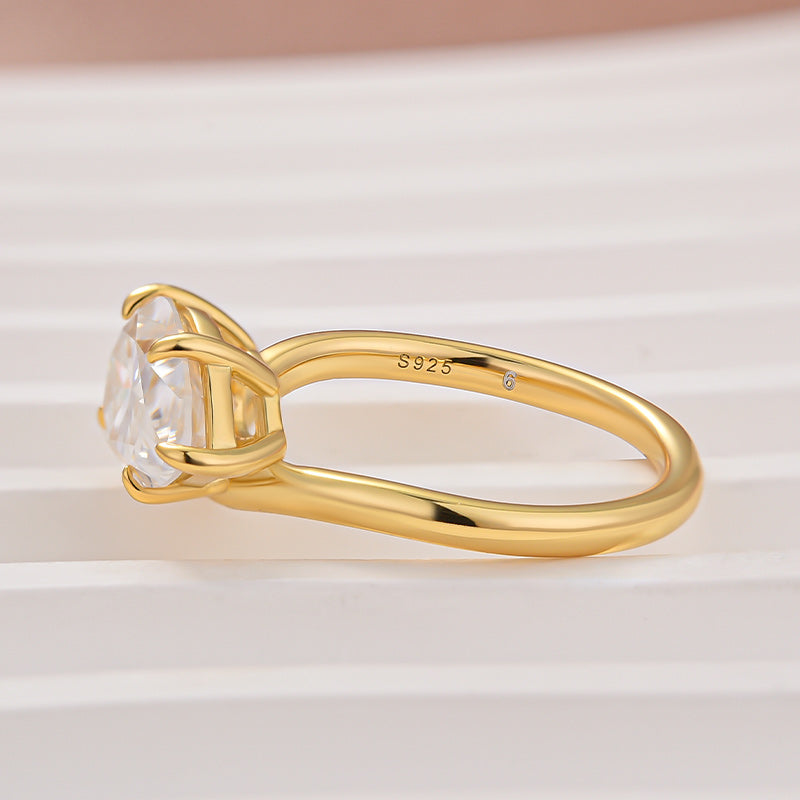 2.5Ct East-West Pear Cut Moissanite Ring in S925 Sterling Silver