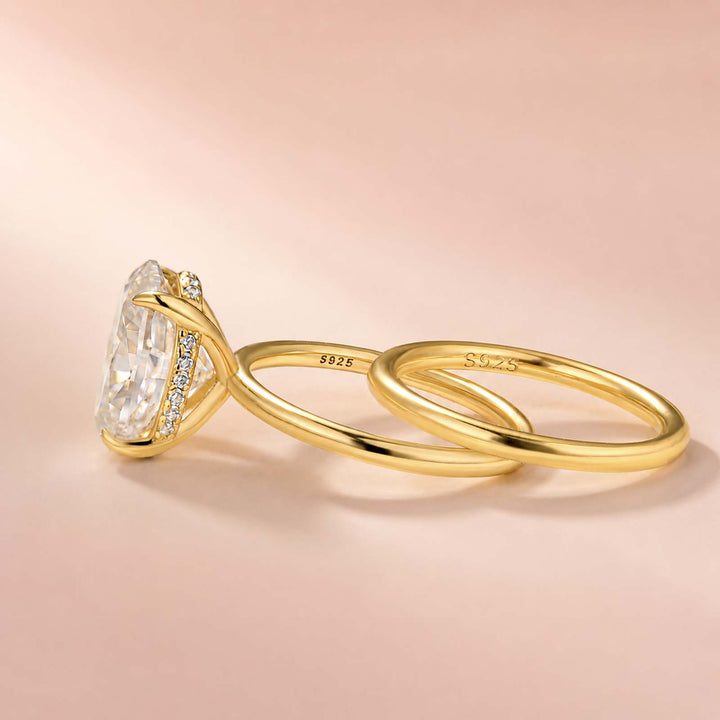 Rodiffy Moissanite 4.0Ct Solitaire Oval Cut Yellow Gold Engagement Ring with Plain Wedding Band